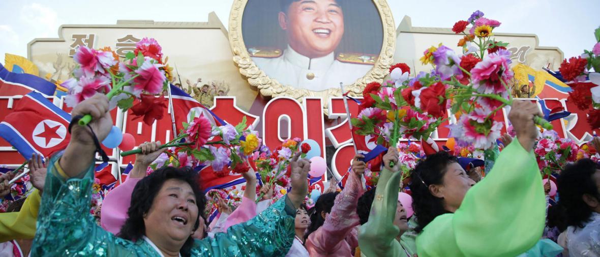تصاویر رژه نظامی کره شمالی در هفتادمین سالگرد پیروزی حزب حاکم