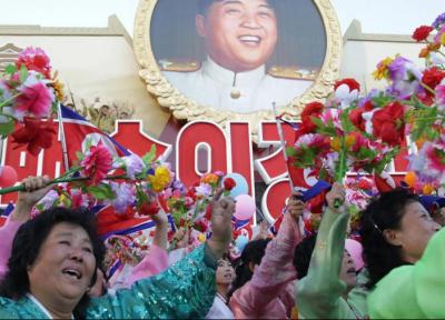 تصاویر رژه نظامی کره شمالی در هفتادمین سالگرد پیروزی حزب حاکم
